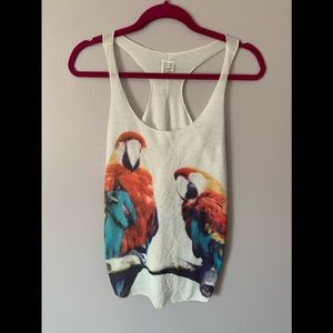 Sleeveless summer tshirt